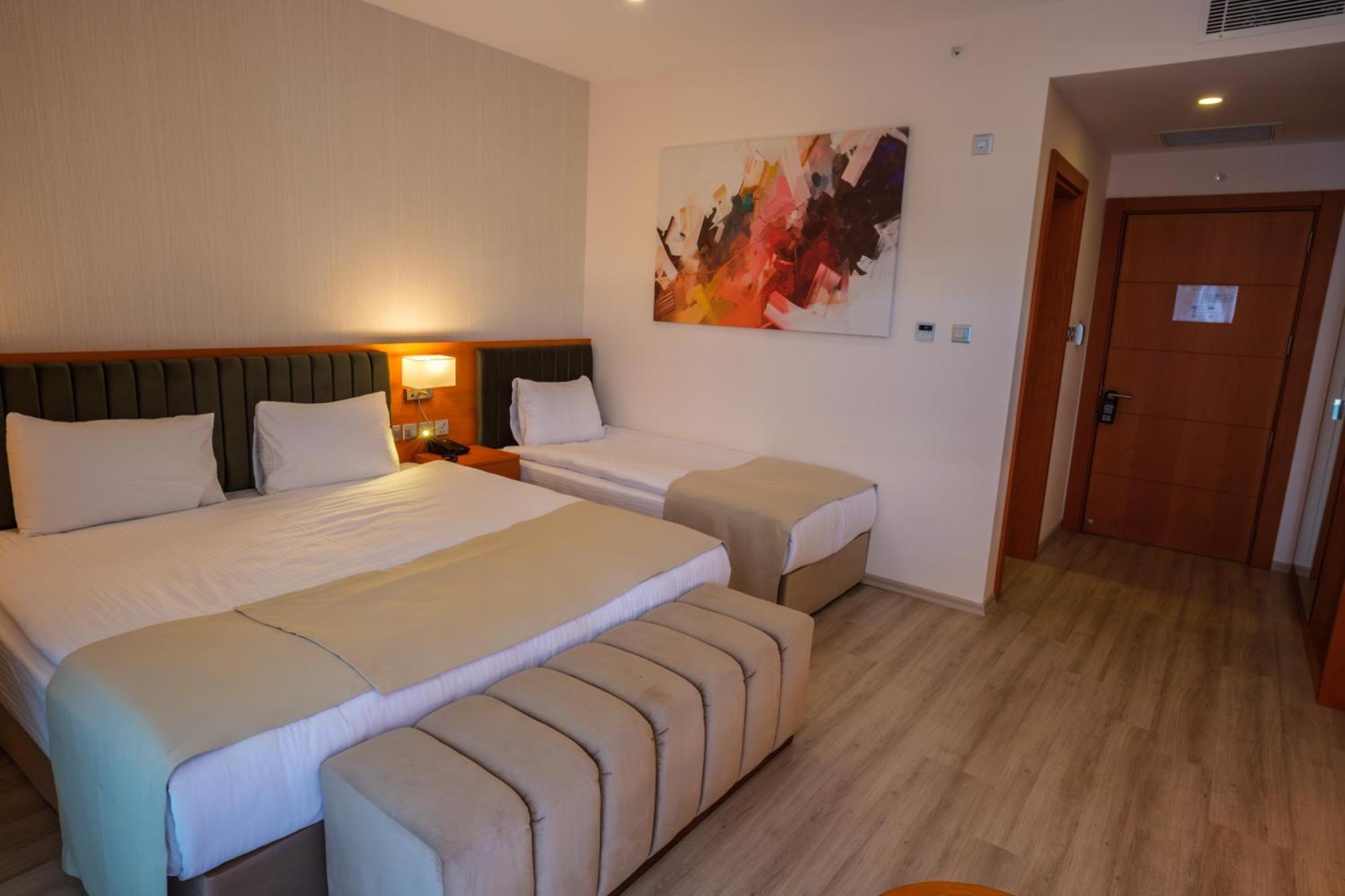Caddem Inn Hotel Famagusta  Buitenkant foto