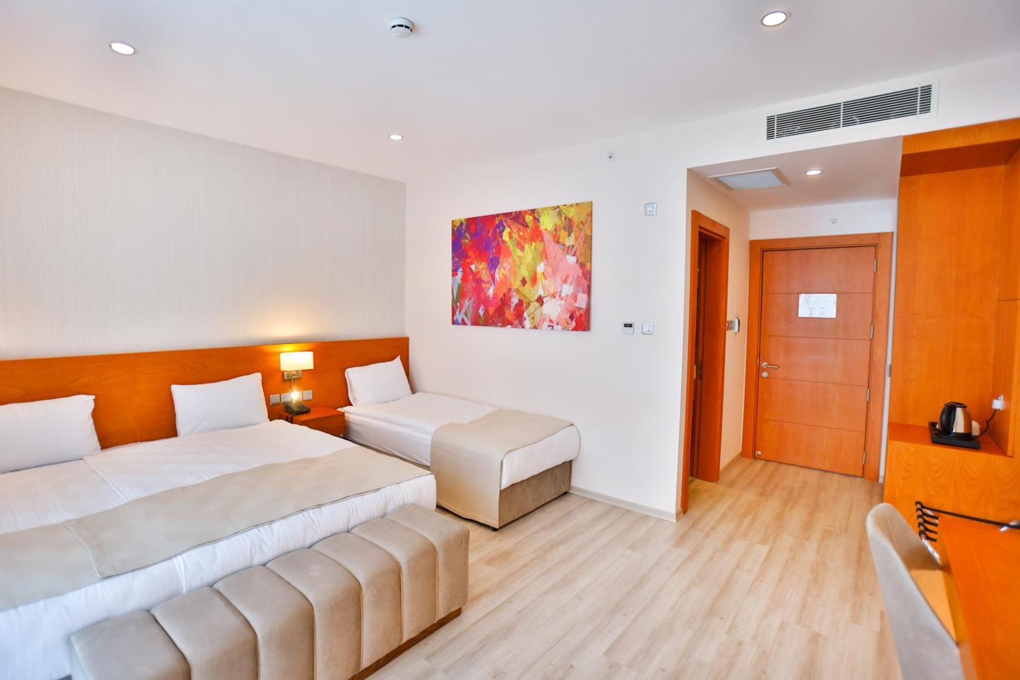 Caddem Inn Hotel Famagusta  Buitenkant foto