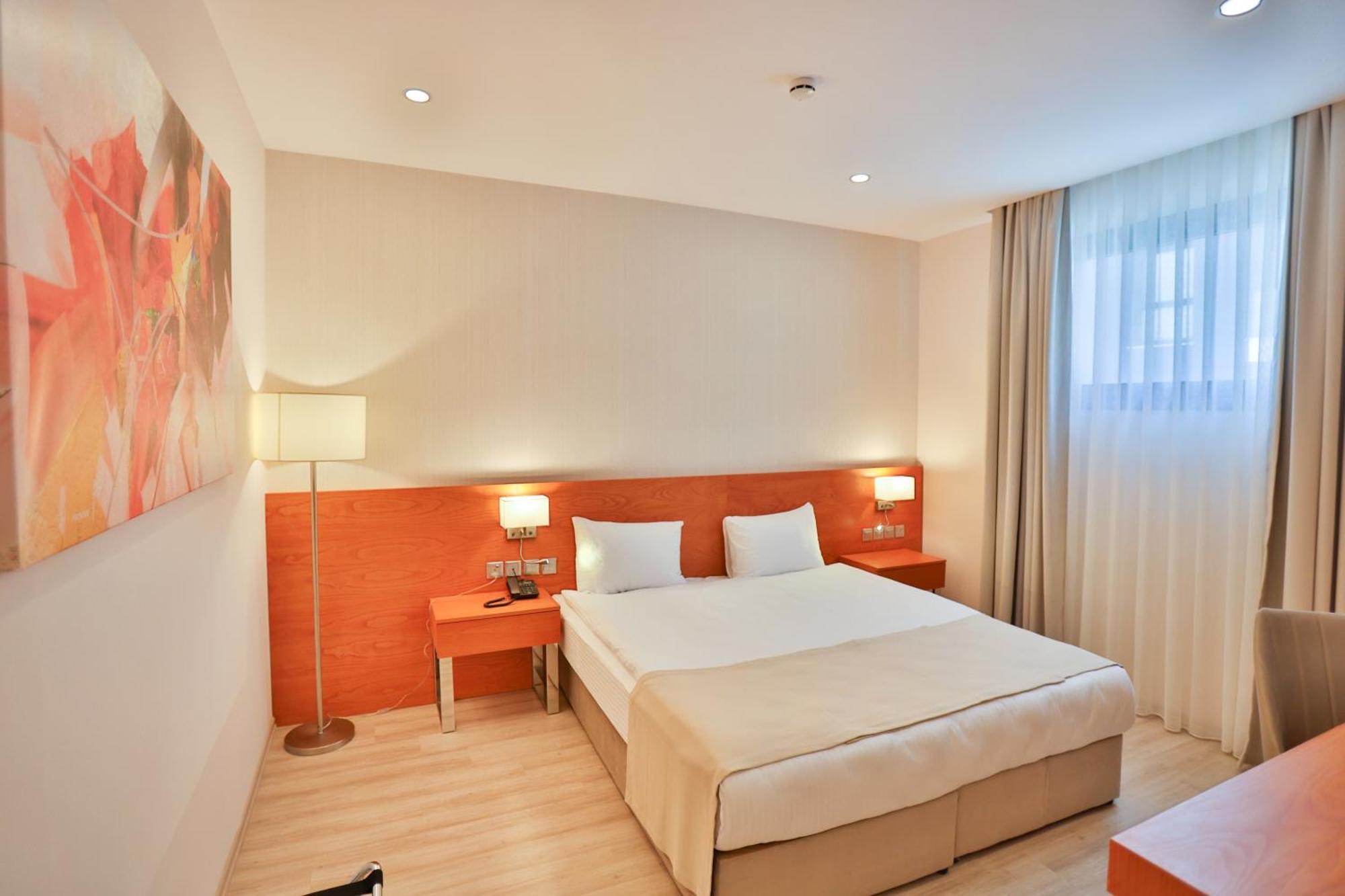 Caddem Inn Hotel Famagusta  Buitenkant foto